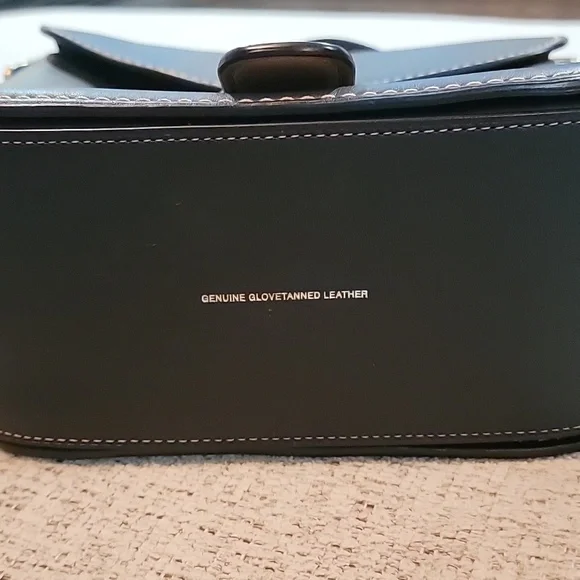 Coach Courier Brown Leather Shoulder Bag with Equestrian-Inspired Design - Picture 6 of 7